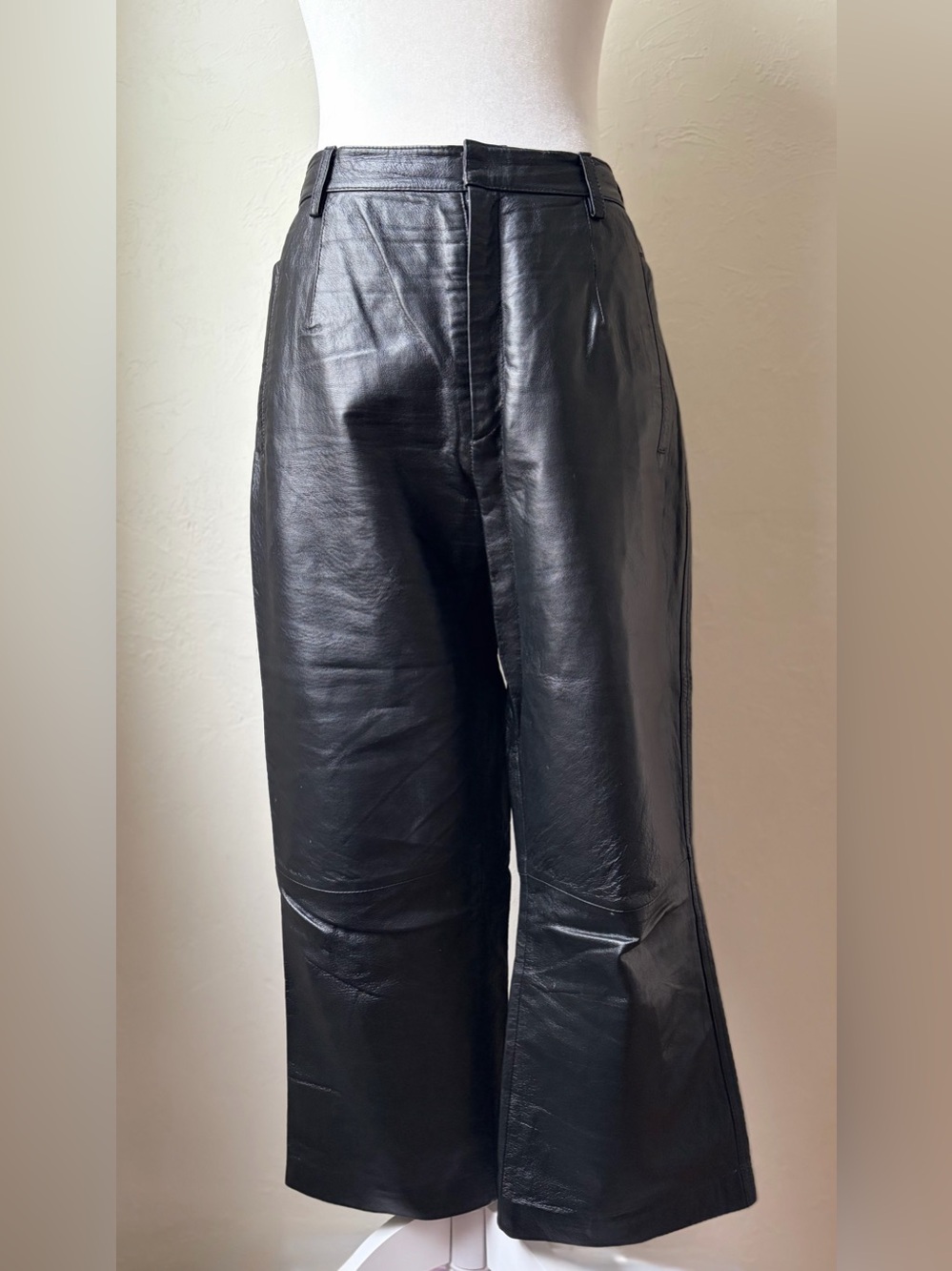 Vintage Newport News Genuine Leather High Rise Cropped Pants Black Size 8 - Picture 3 of 12